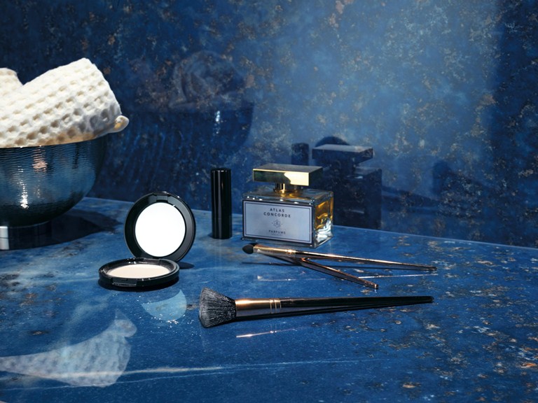 ULTRAMARINE 75X75 LAP